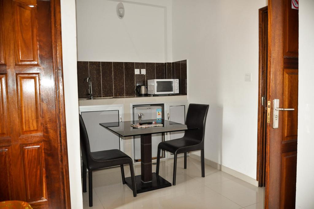 Guest House Lumen Lomé Dış mekan fotoğraf
